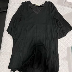 Black Altar’d State dress. Size B (18-20)
